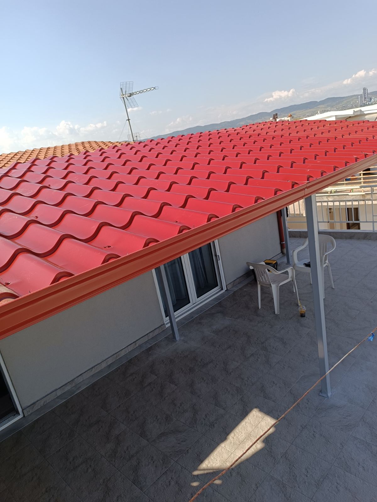 Μεταλλικές σκεπες και υπόστεγα - φωτογραφία 1